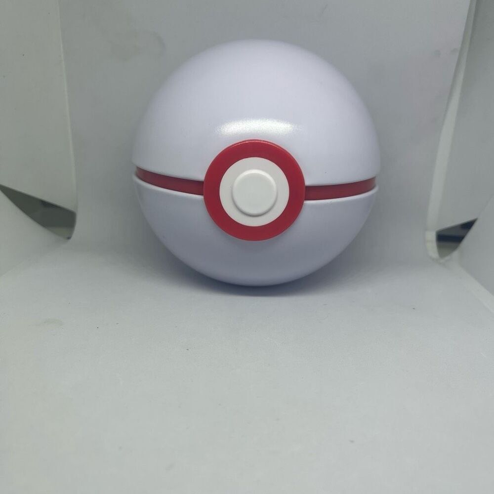 Pokemon Pokeball  Premier Ball D21 (EMPTY NO PACKS)  Prop Display Cosplay Premie